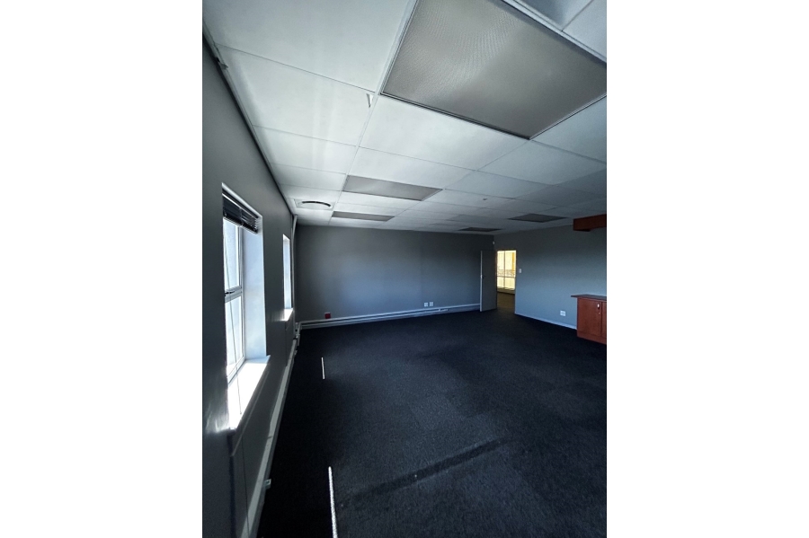 To Let commercial Property for Rent in Newton Park Eastern Cape